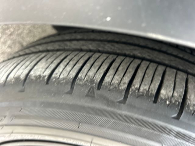 Used 2024 Toyota Prius LE FWD image 44