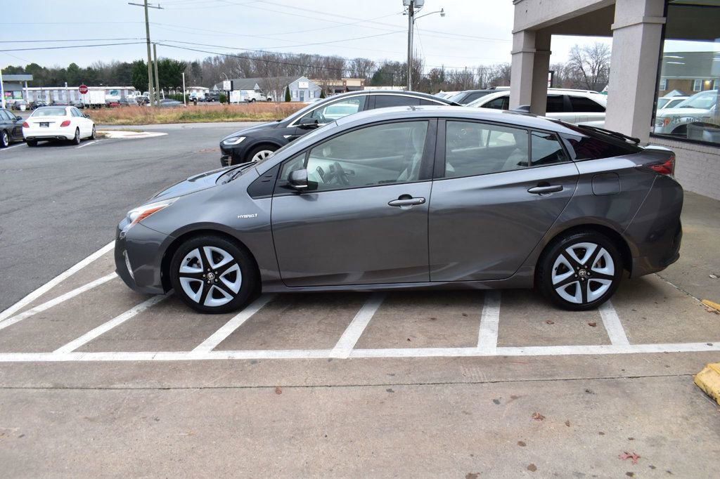 Used 2016 Toyota Prius Three Touring FWD image 7