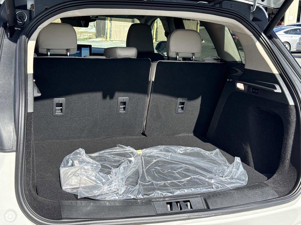 New 2026 Lincoln Corsair Premiere image 12