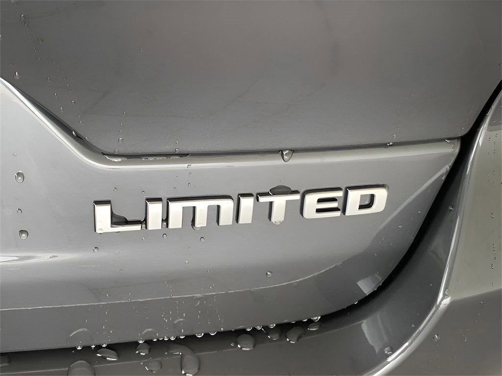 Used 2025 Jeep Grand Cherokee Limited image 15