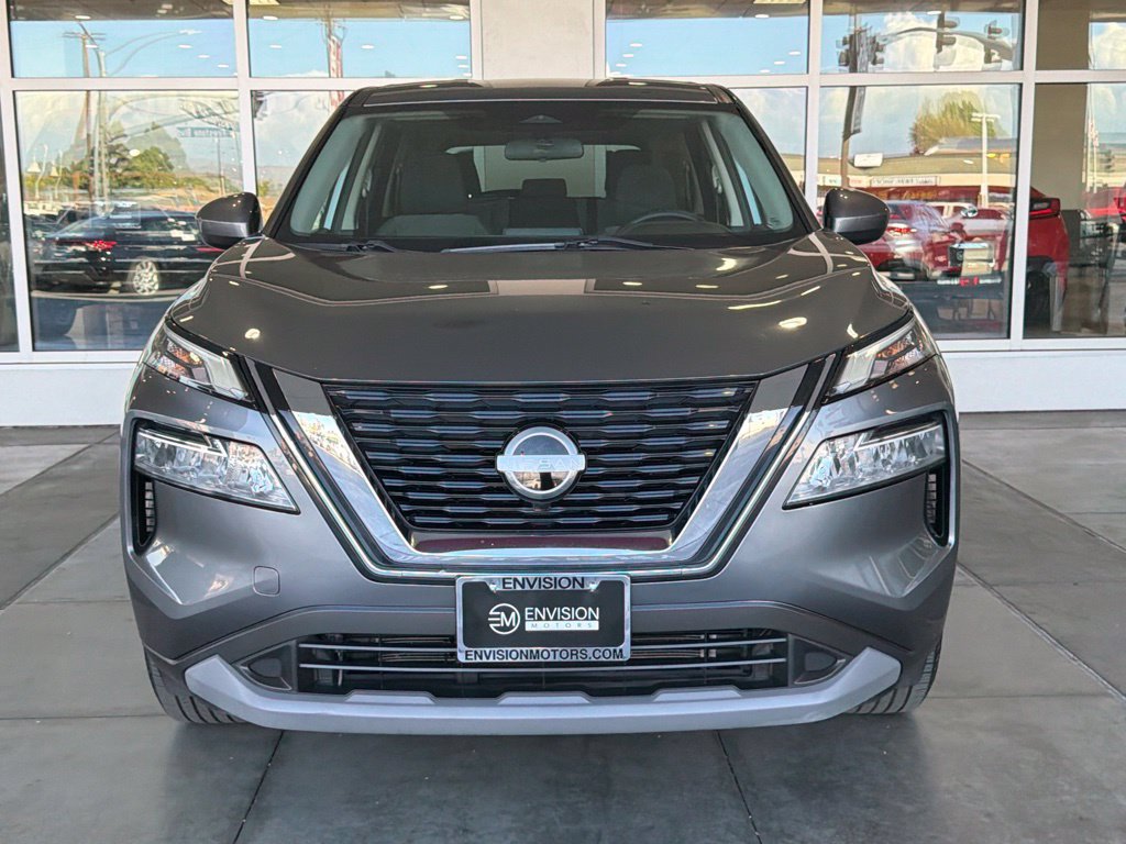 Used 2023 Nissan Rogue SV FWD image 4