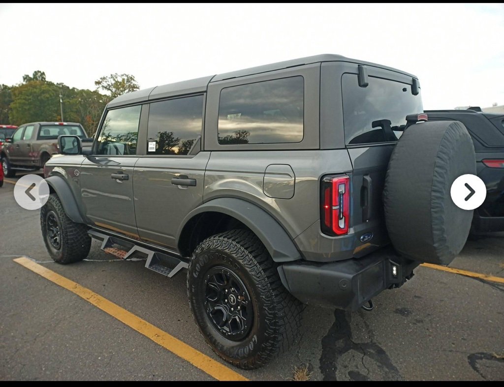 Used 2022 Ford Bronco Wildtrak image 3
