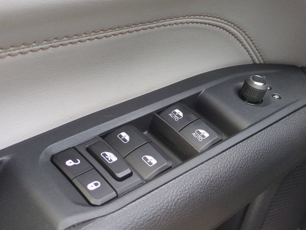 New 2026 Jeep Compass Limited AWD/4WD image 24