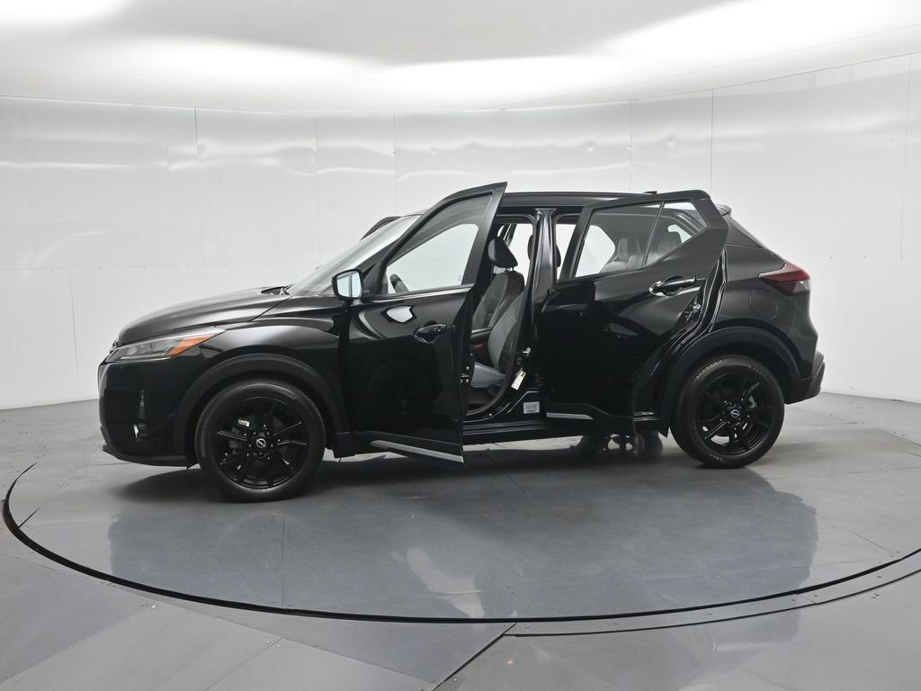 Used 2023 Nissan Kicks SR w/ SR Premium Package image 35