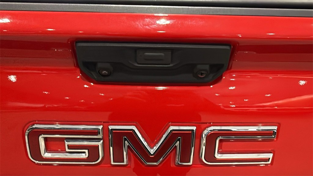 Used 2024 GMC Sierra 2500 Pro w/ Convenience Package image 9