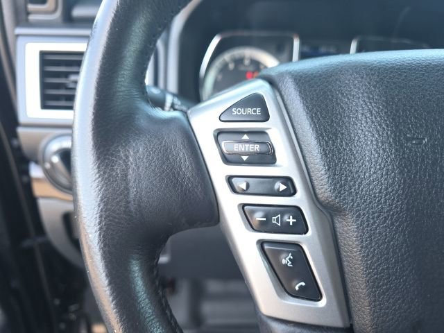 Used 2019 Nissan Titan SV w/ SV Convenience Package image 18