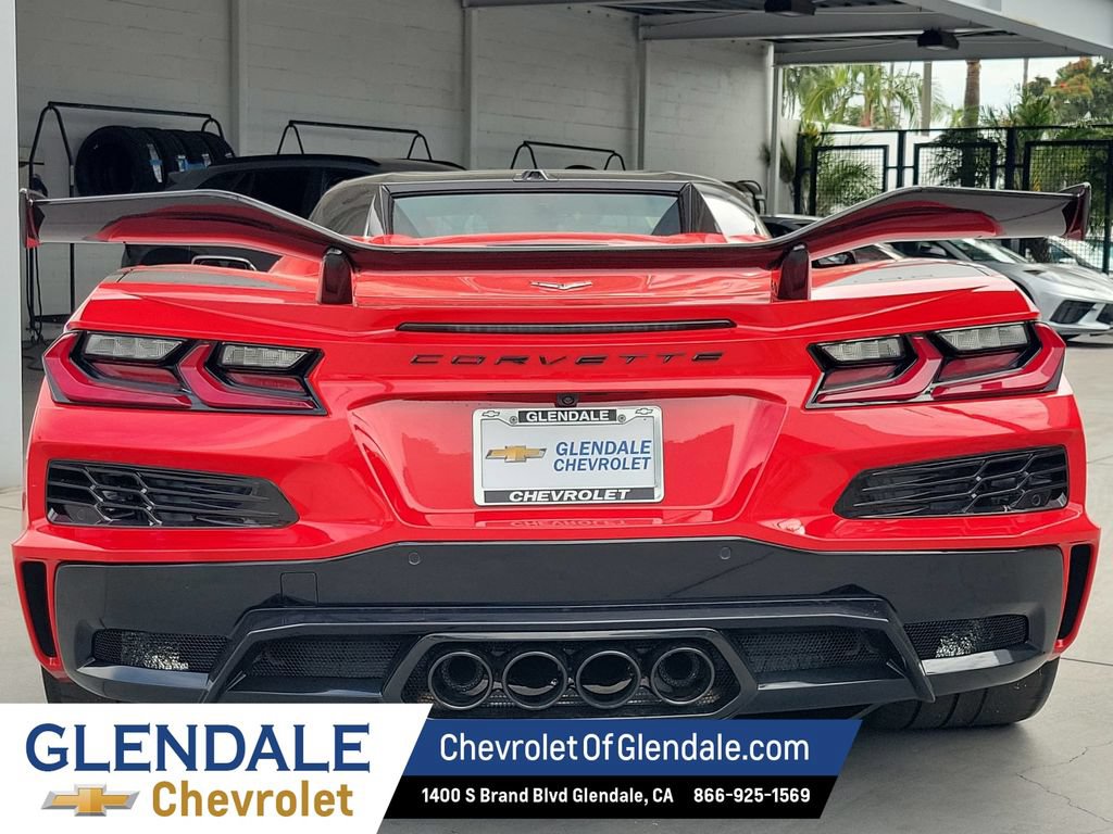 Used 2024 Chevrolet Corvette Z06 w/ Z07 Performance Package RWD image 13