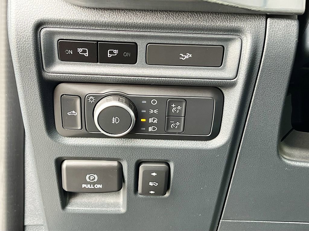 Used 2022 Ford F150 Lariat image 10