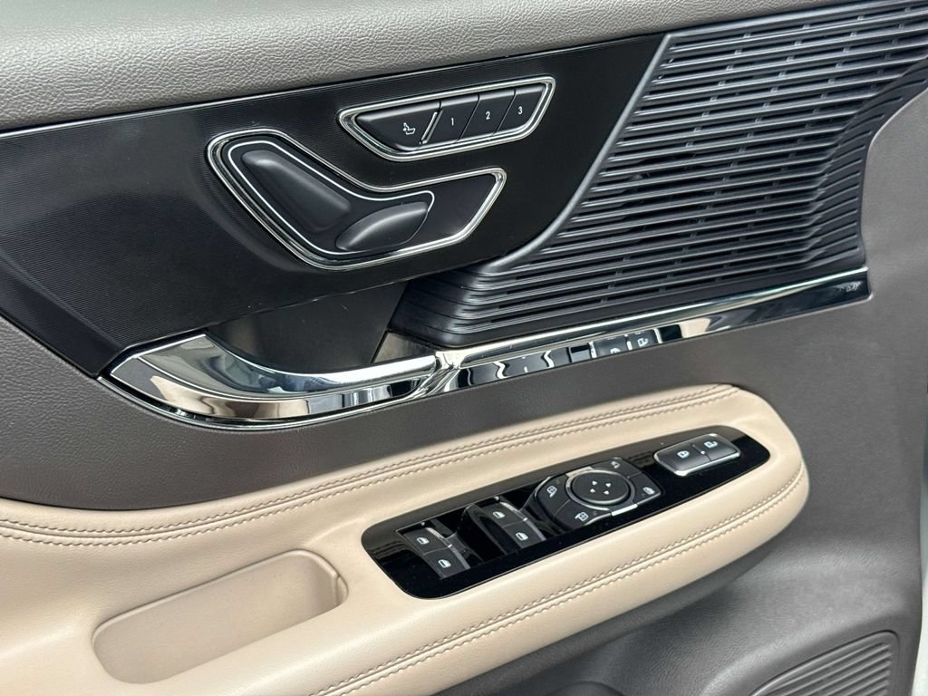 Certified 2022 Lincoln Corsair FWD image 26