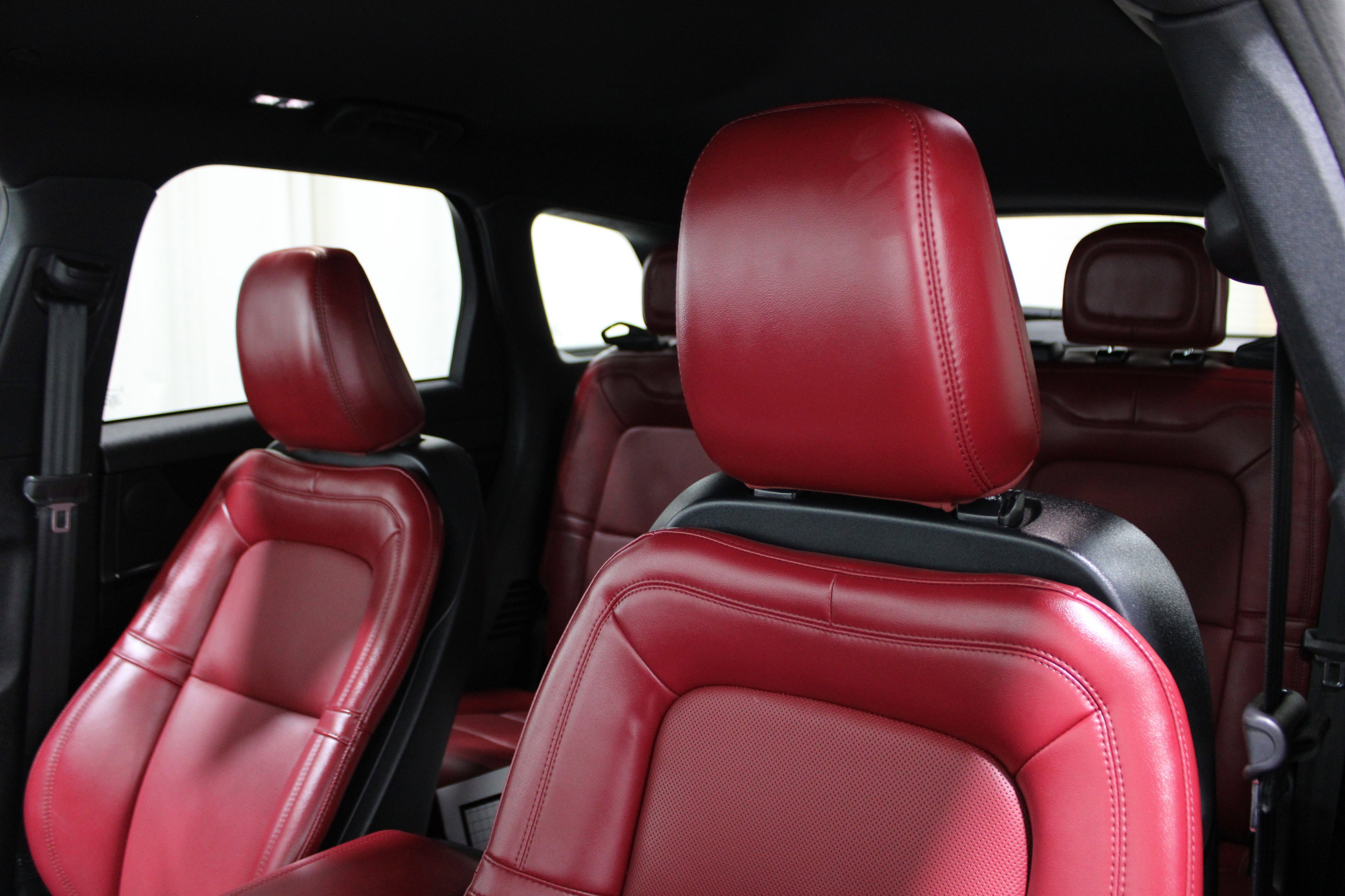 Certified 2023 Lincoln Corsair Reserve w/ Equipment Group 201A image 4