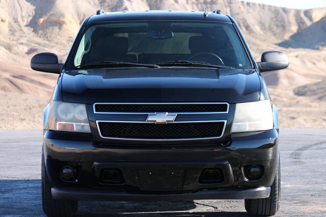 Used 2010 Chevrolet Tahoe LS image 2