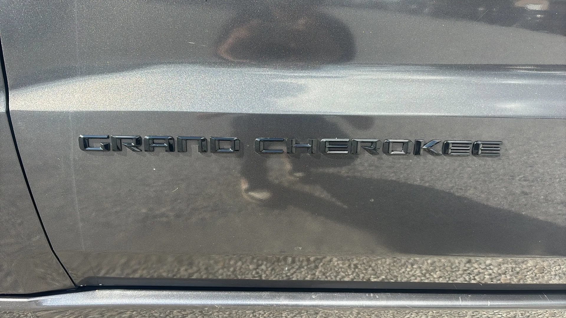 Used 2015 Jeep Grand Cherokee Altitude AWD/4WD image 14