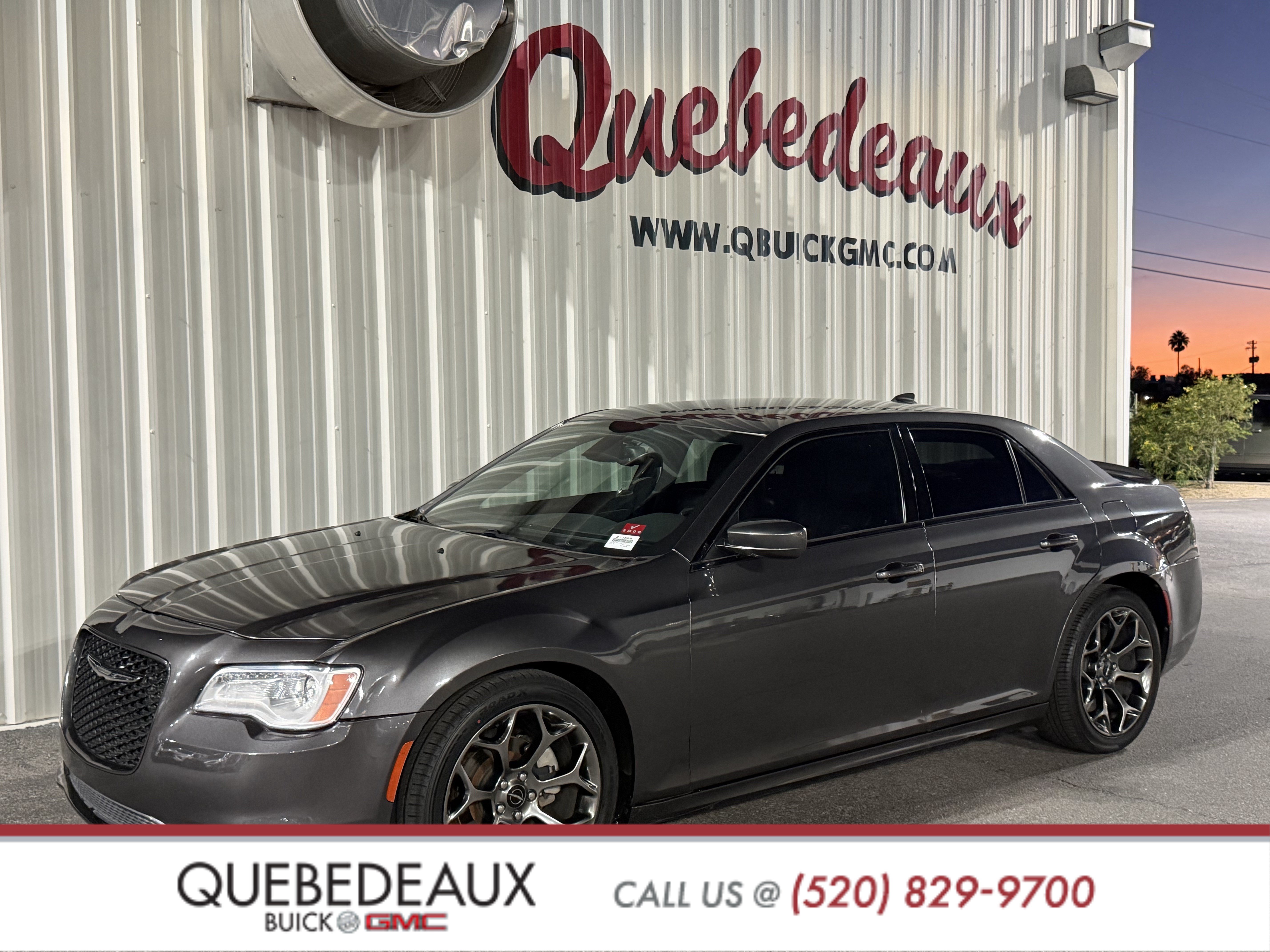 Used 2018 Chrysler 300 S w/ S Model Appearance Package RWD image 2