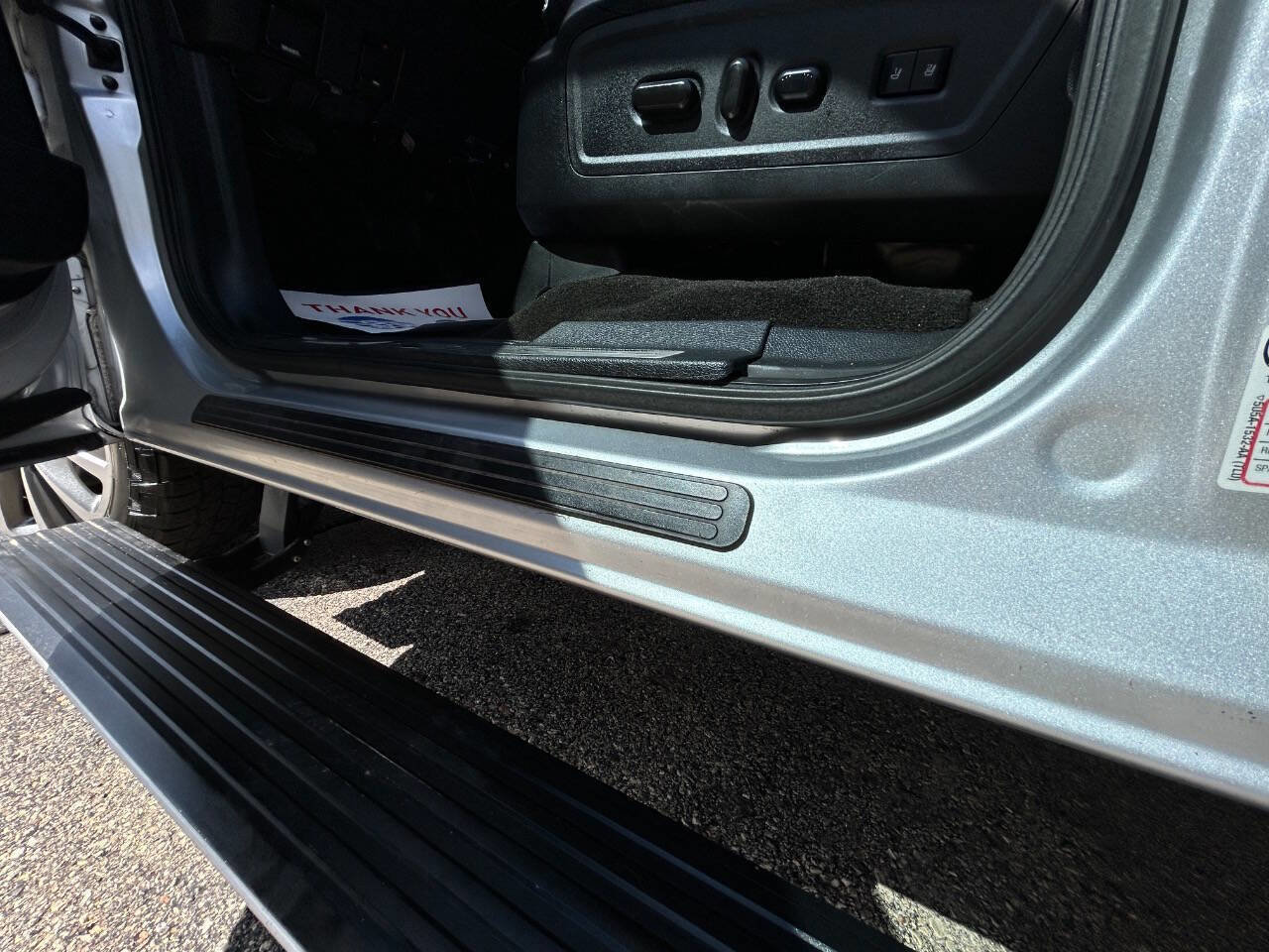 Used 2017 Lincoln Navigator Select AWD/4WD image 40