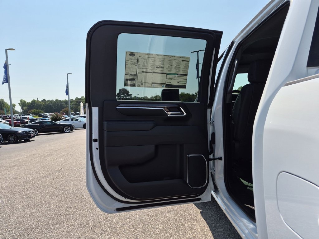 New 2026 Chevrolet Silverado 2500 LTZ w/ LTZ Plus Package AWD/4WD image 28