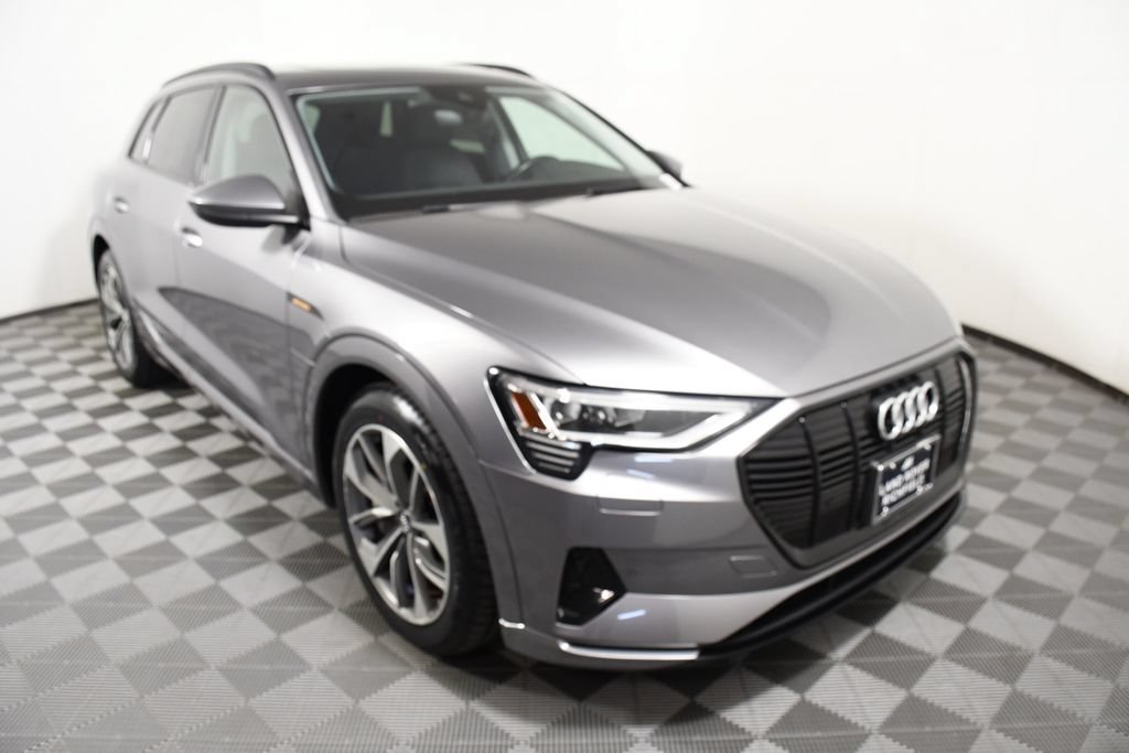 Used 2021 Audi e-tron Premium w/ Black Optic Package AWD/4WD image 9