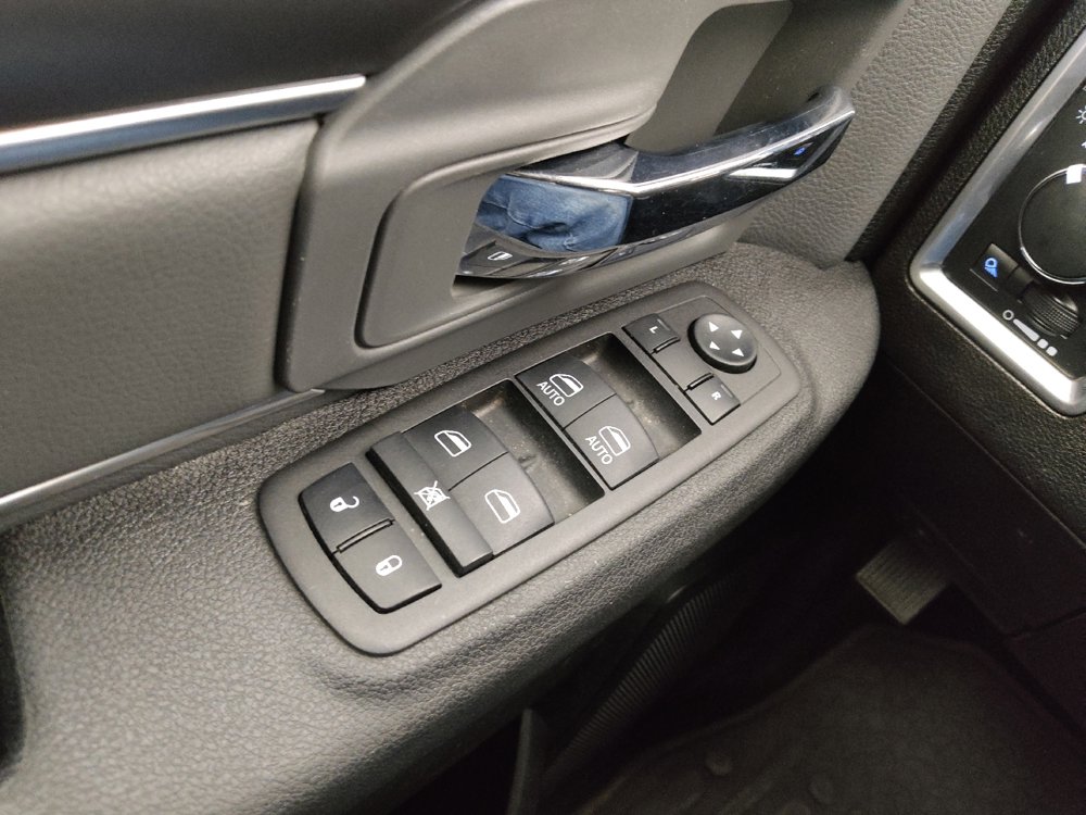 Used 2023 RAM 1500 Classic SLT w/ Electronics Group image 27