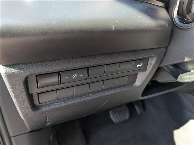 Used 2024 Mitsubishi Outlander SE image 29