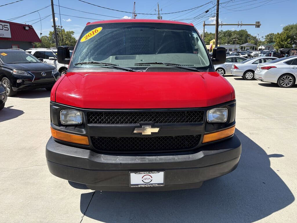 Used 2016 Chevrolet Express 2500 image 2