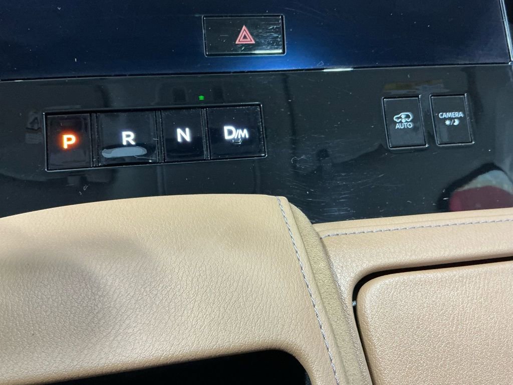 Used 2025 INFINITI QX80 Sensory image 20