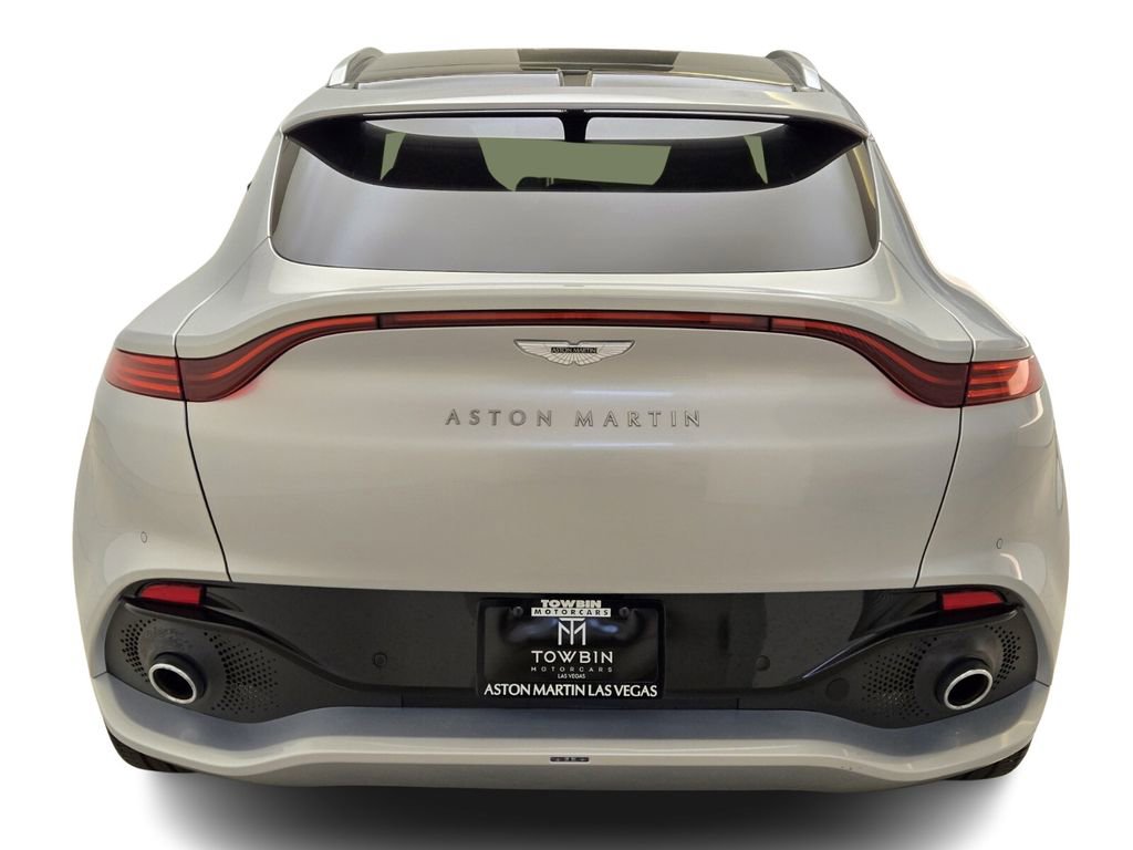 Used 2024 Aston Martin DBX image 10