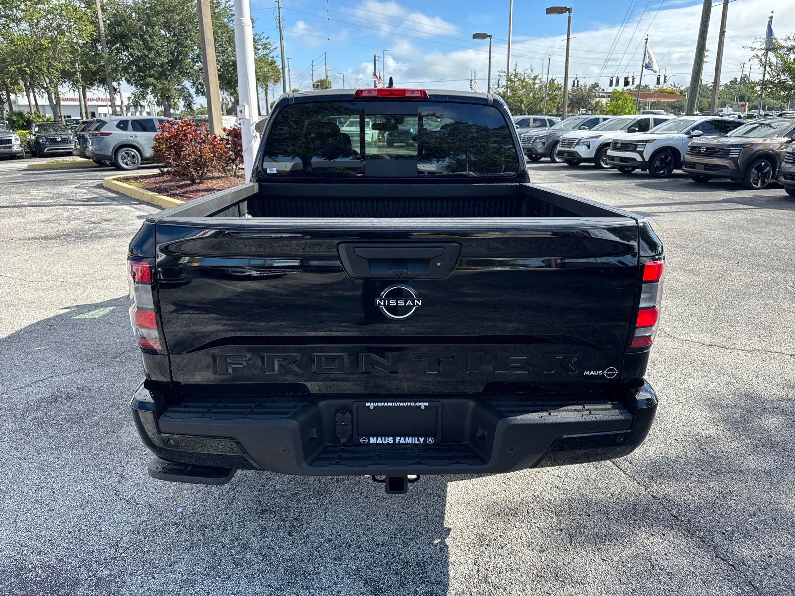 New 2026 Nissan Frontier SV image 7