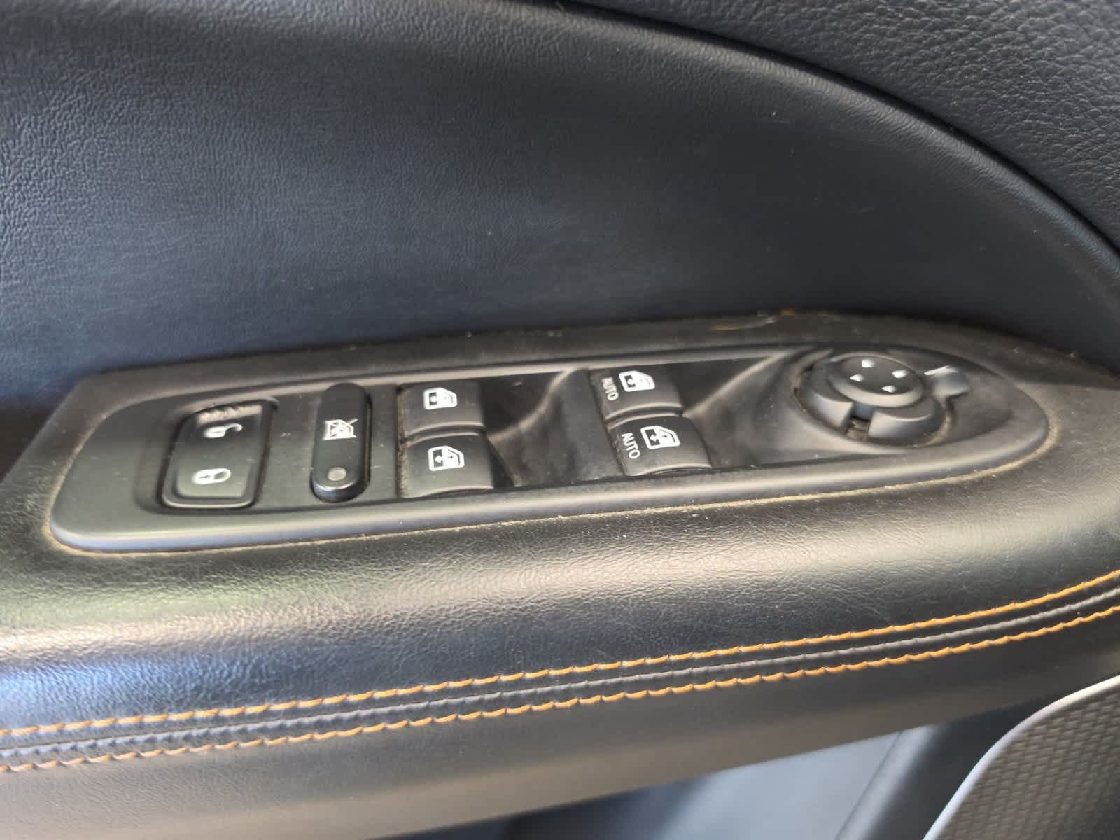 Used 2018 Jeep Compass Limited w/ Safe & Security Group AWD/4WD image 19