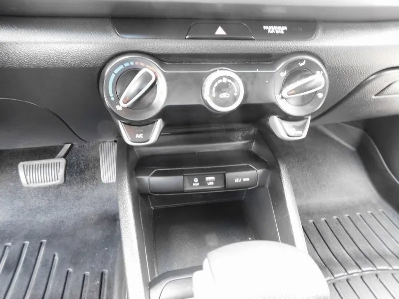 Used 2020 Kia Rio S image 24