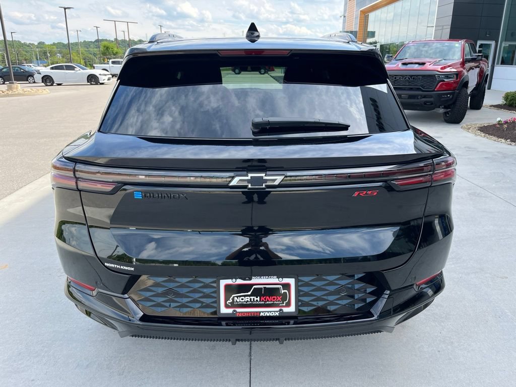 Used 2026 Chevrolet Equinox EV RS FWD image 18
