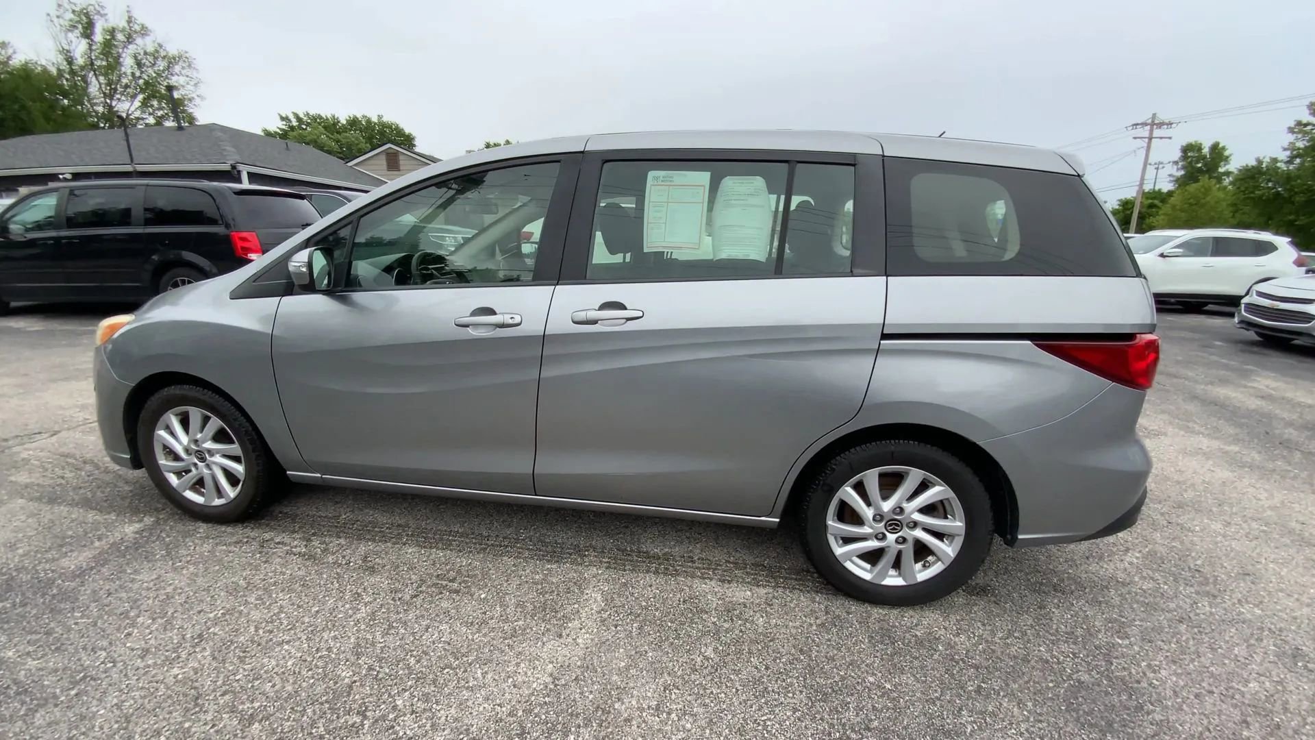 Used 2013 MAZDA MAZDA5 Sport FWD image 5