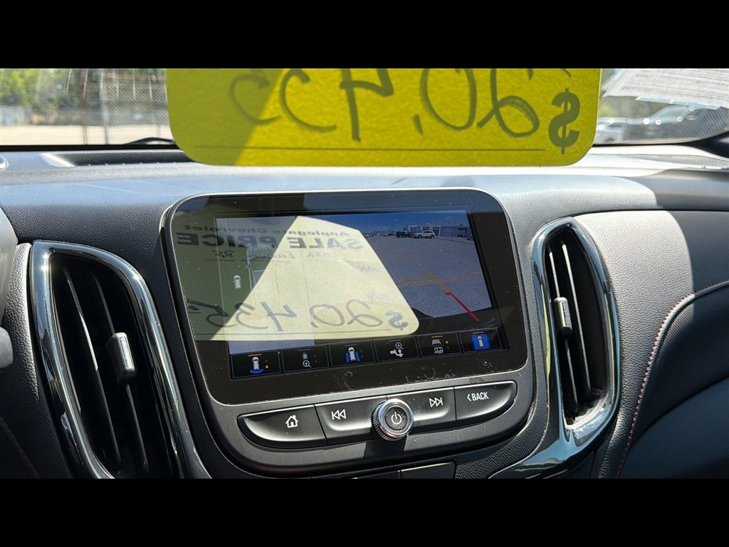 Used 2022 Chevrolet Equinox RS w/ Infotainment Package FWD image 18