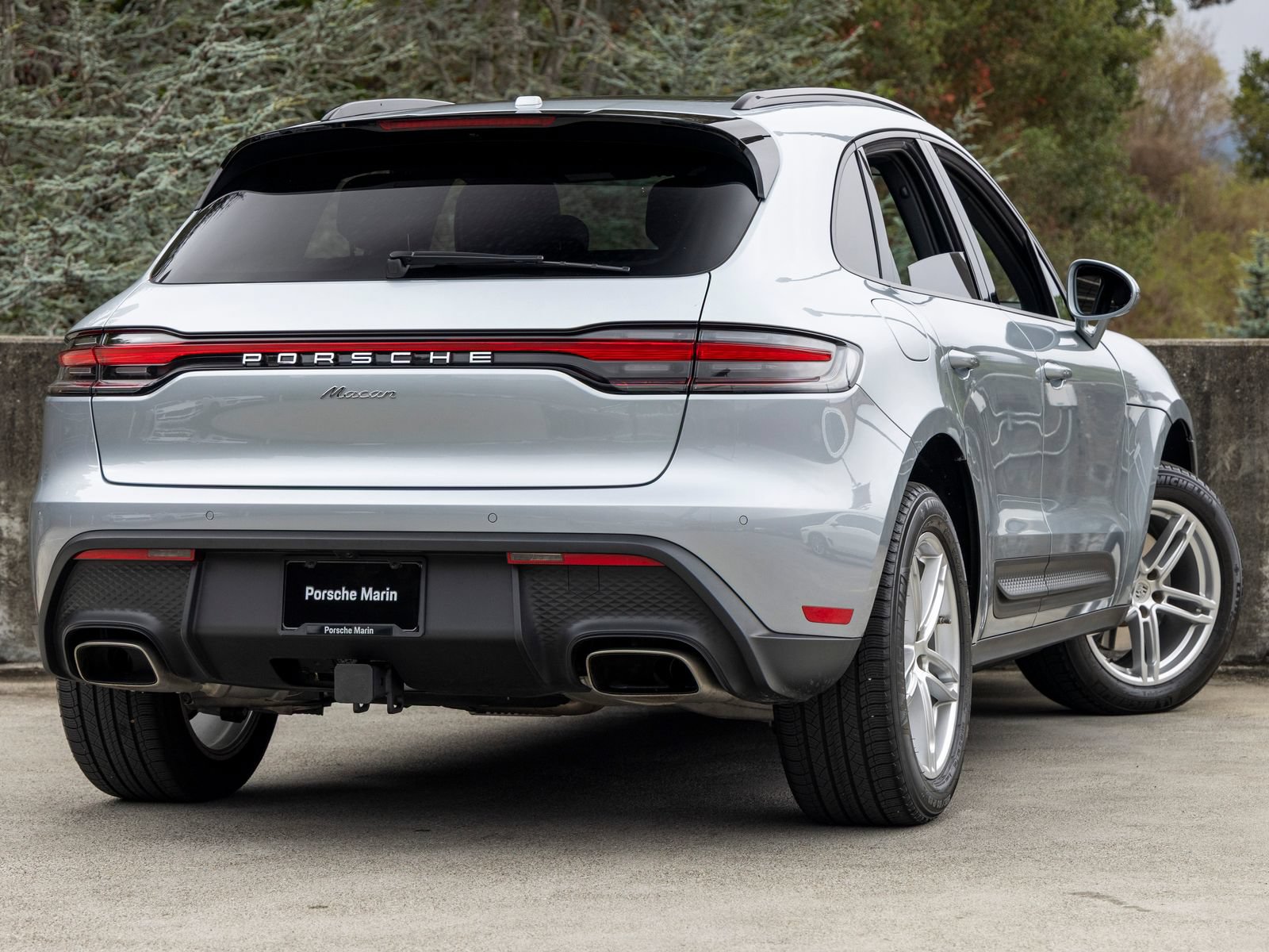 Certified 2026 Porsche Macan AWD/4WD image 11