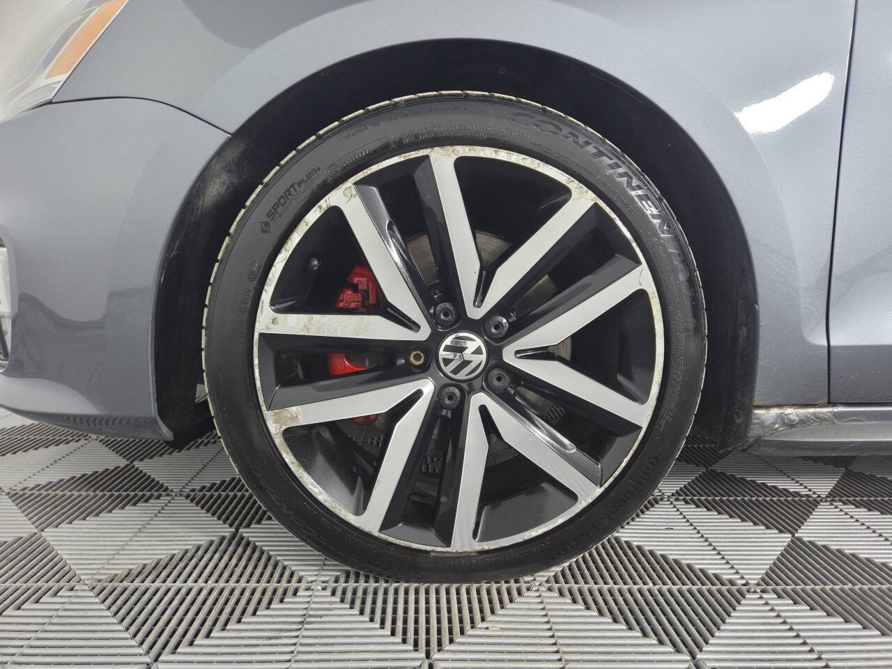 Used 2014 Volkswagen Jetta GLI FWD image 12
