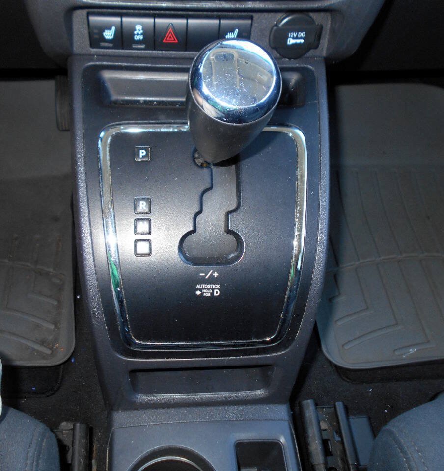 Used 2011 Jeep Patriot Latitude AWD/4WD image 16