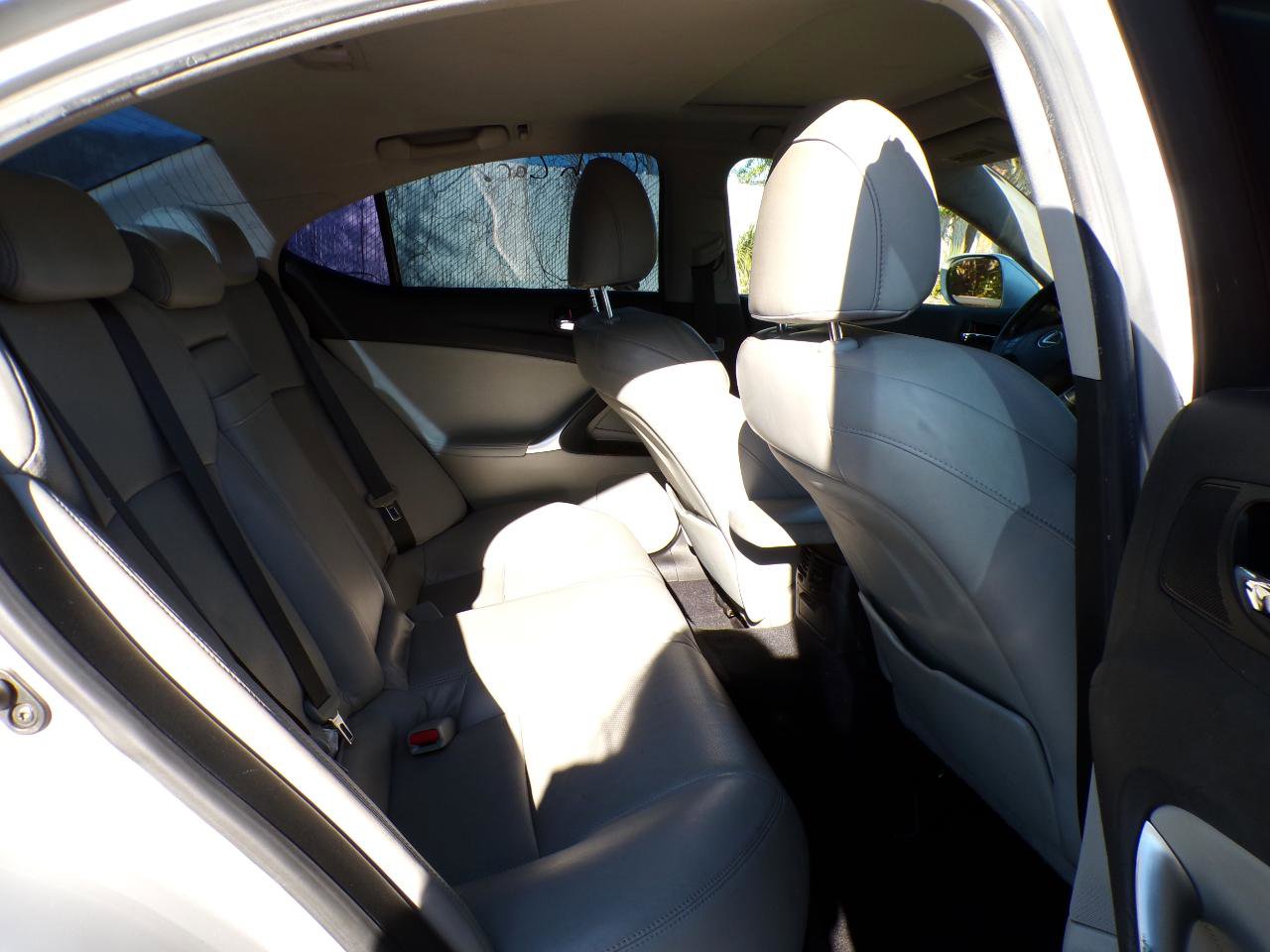 Used 2007 Lexus IS 350 RWD image 23