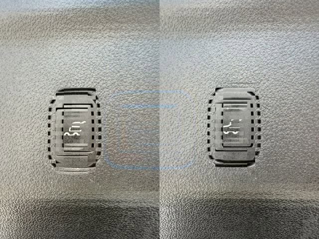 Used 2023 Chevrolet Suburban Premier image 34