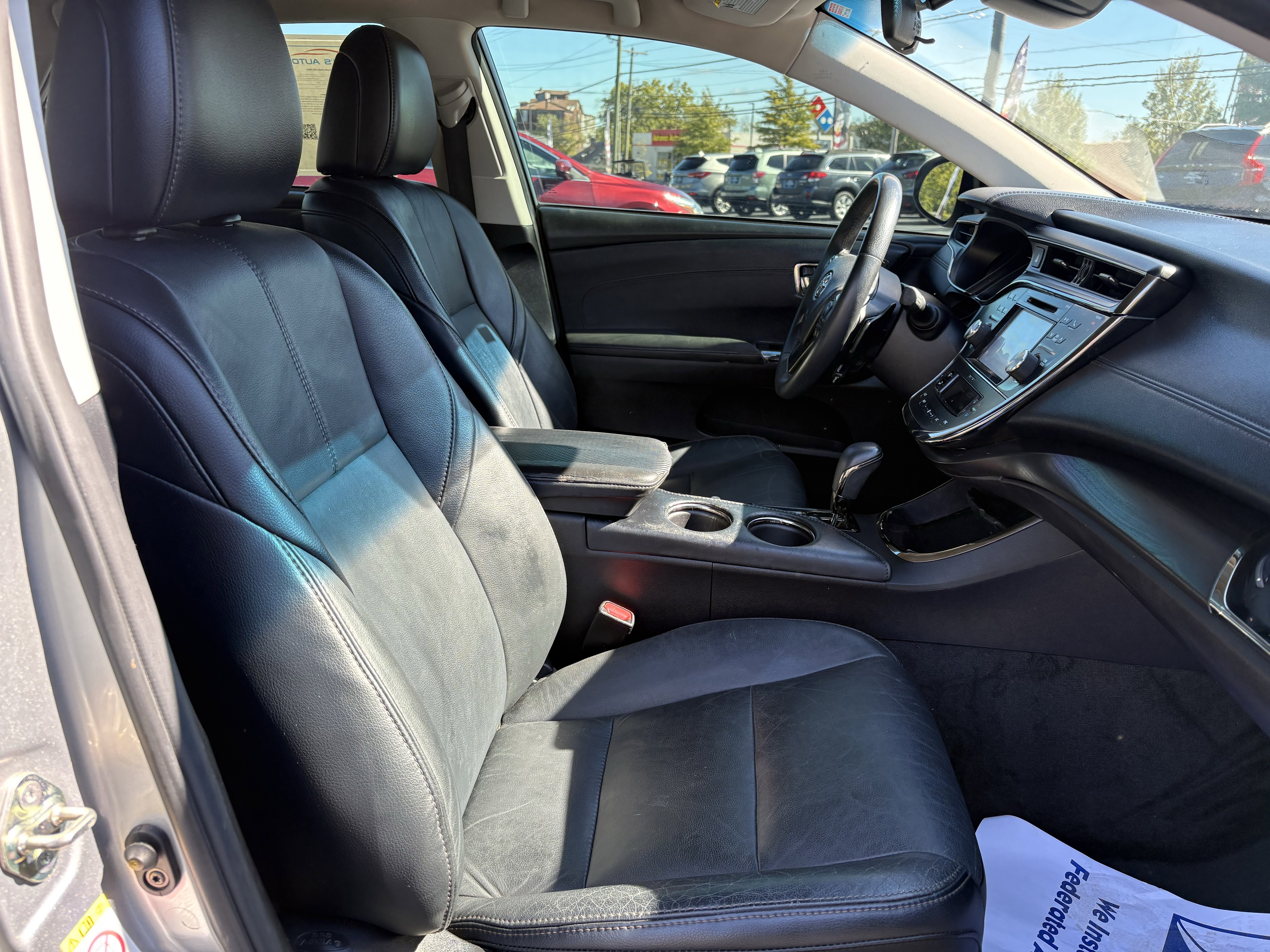 Used 2017 Toyota Avalon XLE image 30