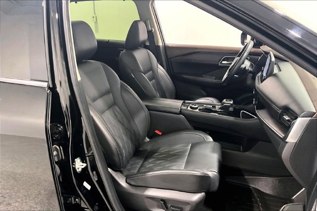 Used 2023 Nissan Rogue Platinum AWD/4WD image 36