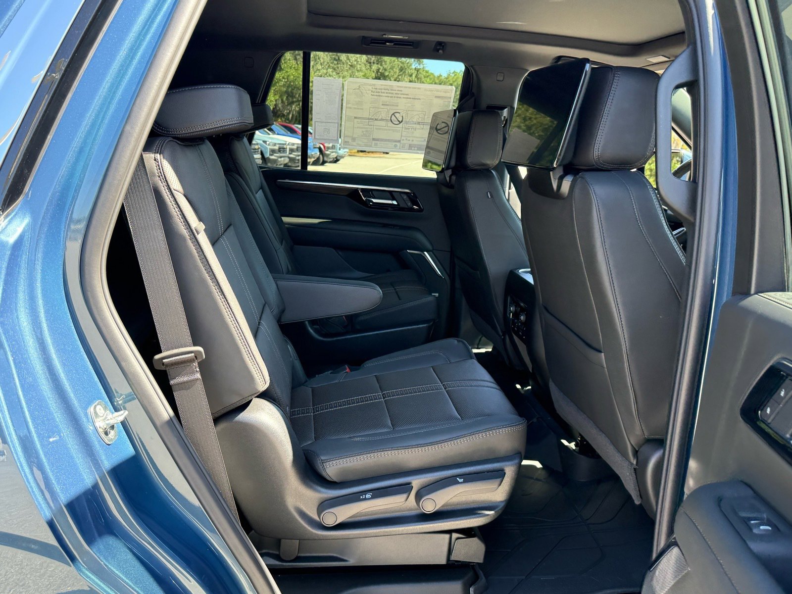 New 2026 Chevrolet Tahoe High Country image 16