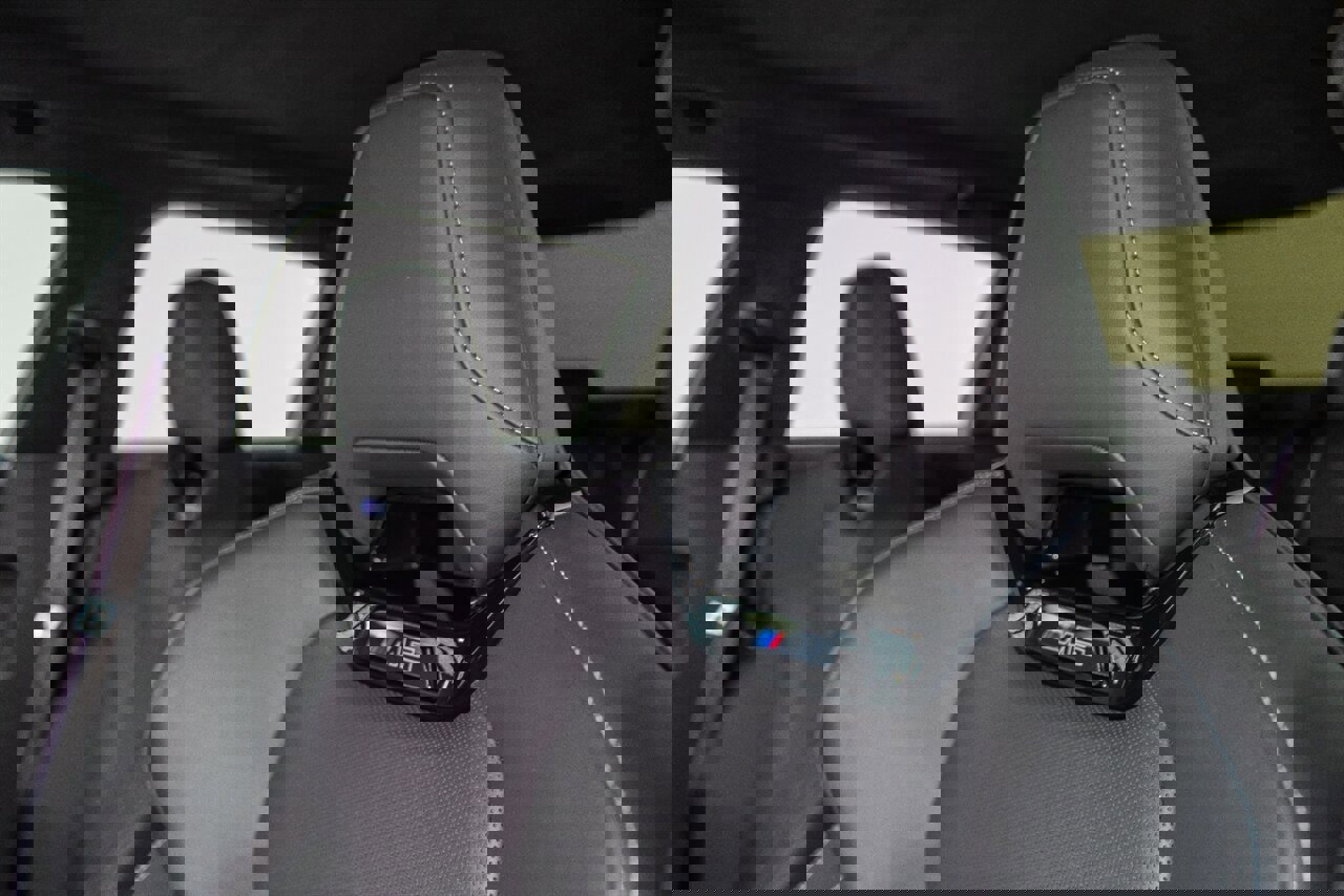 Used 2025 BMW M5 w/ Carbon Package image 30