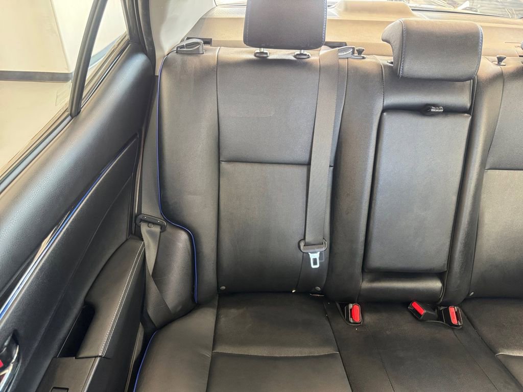 Used 2019 Toyota Corolla L image 17