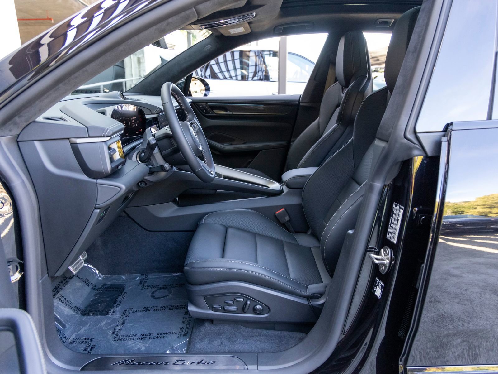 New 2026 Porsche Macan Turbo Electric image 27