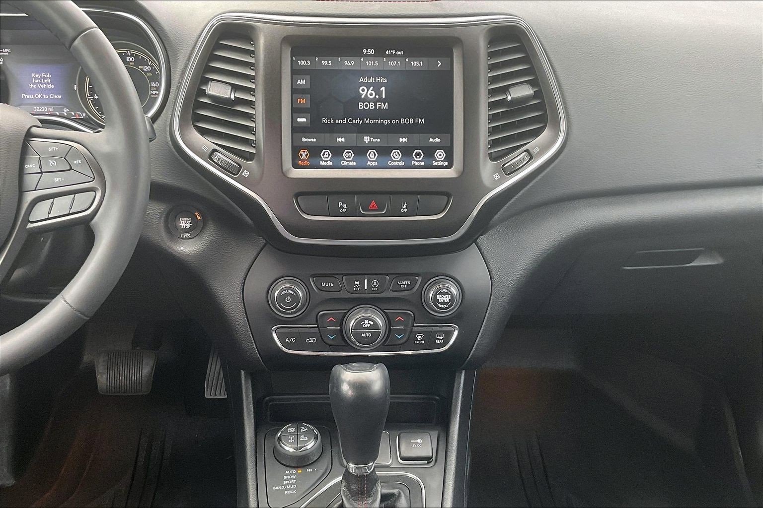 Used 2021 Jeep Cherokee Trailhawk w/ Trailer Tow Group image 9