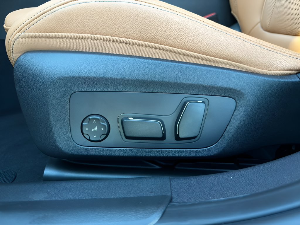 New 2026 BMW 330i Sedan w/ Premium Package RWD image 11