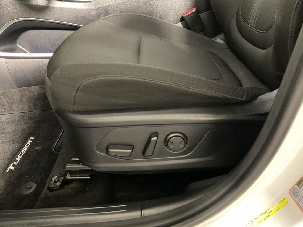 Certified 2022 Hyundai Tucson SEL w/ Cargo Package AWD/4WD image 23