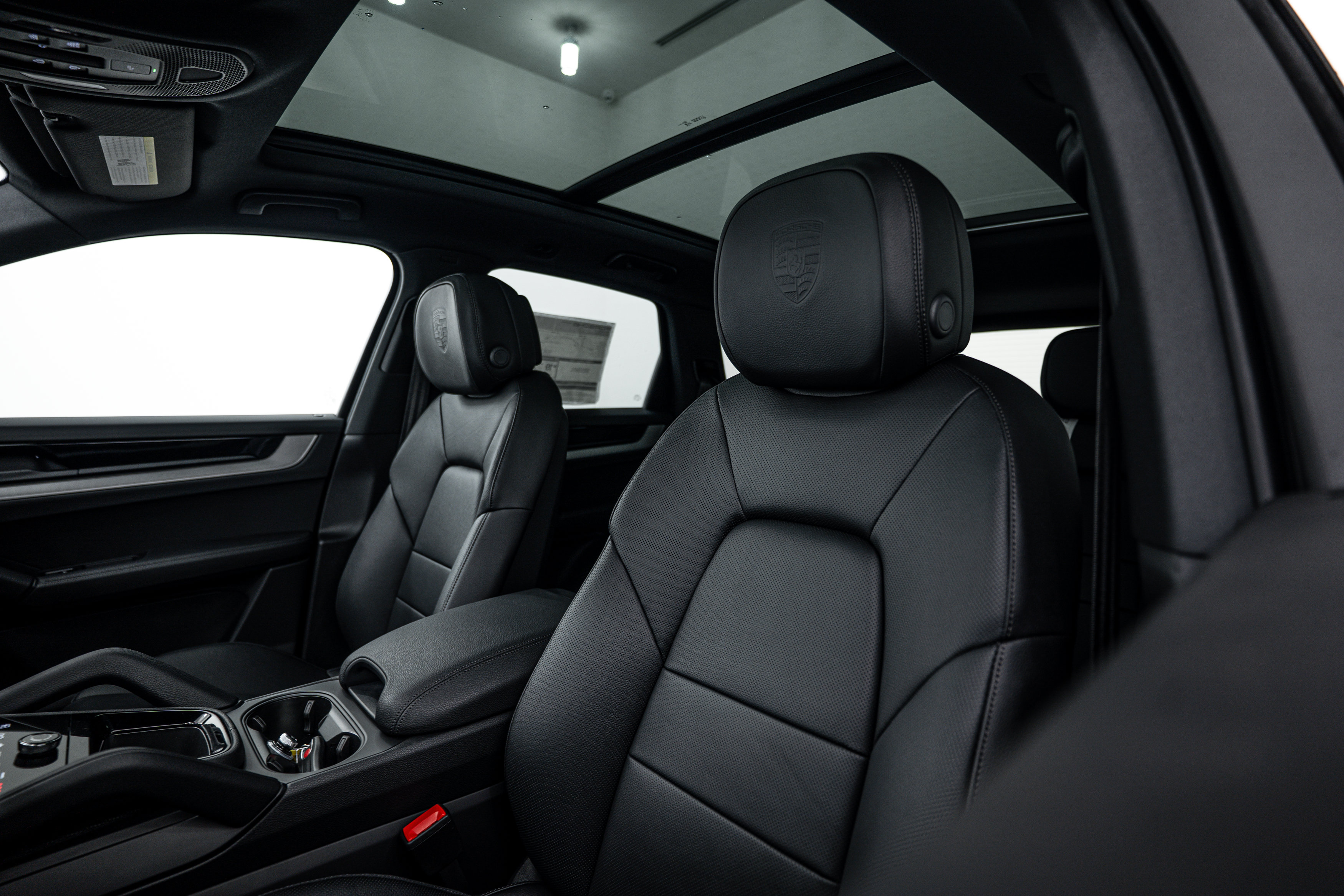 Certified 2026 Porsche Cayenne AWD/4WD image 20