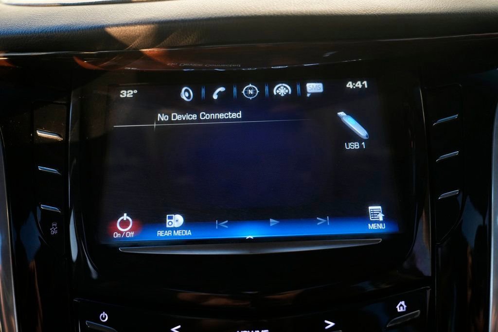 Used 2020 Cadillac Escalade Luxury AWD/4WD image 52