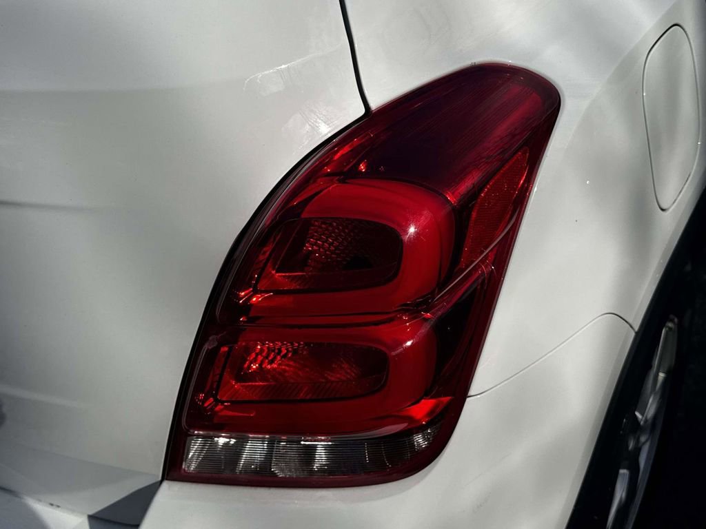 Used 2021 Chevrolet Trax LT w/ LT Convenience Package image 10