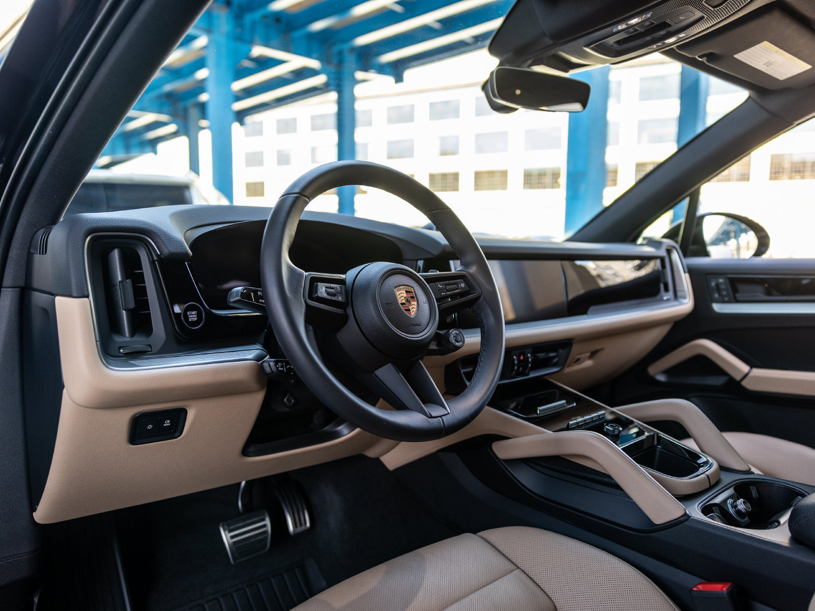Certified 2025 Porsche Cayenne S w/ Premium Package Plus AWD/4WD image 4