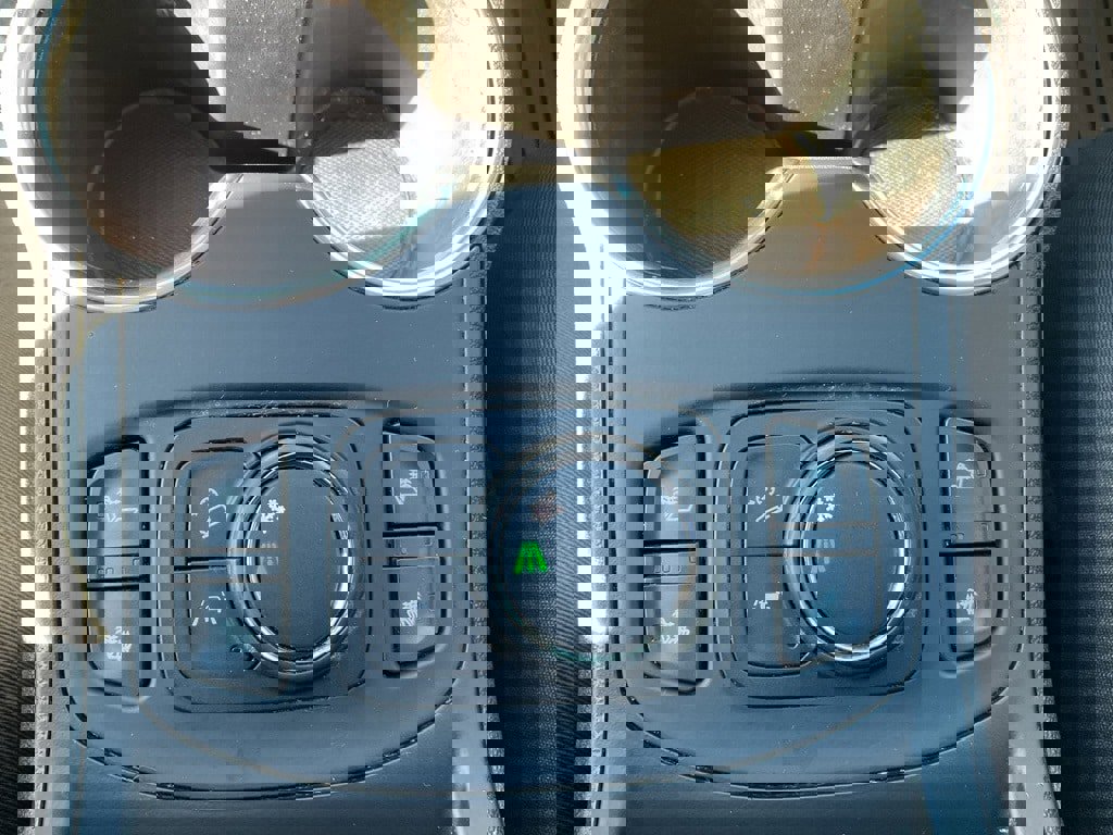 Used 2020 GMC Terrain SLT w/ Preferred Package image 12